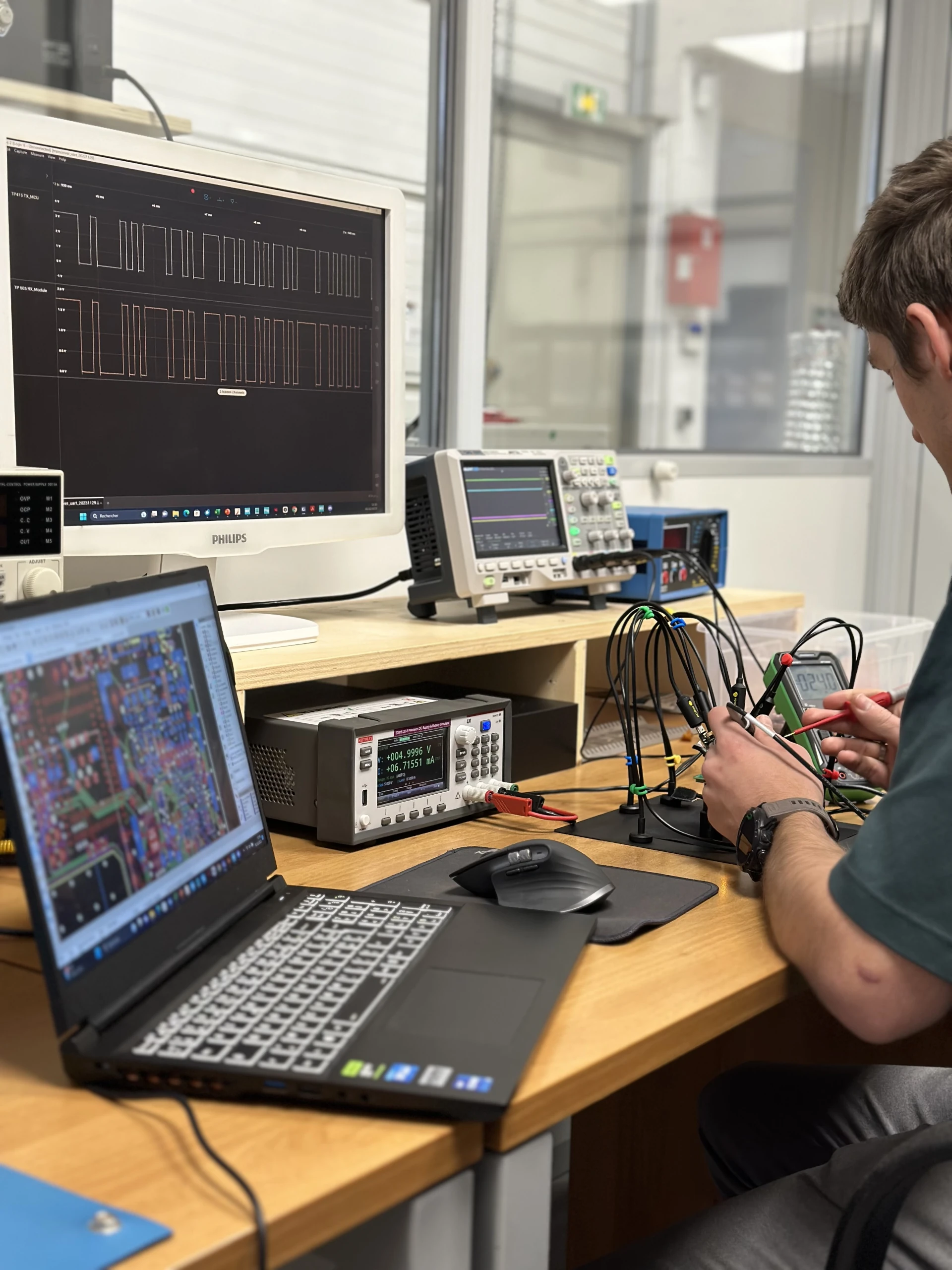 NEYOS Kevin Guiot en atelier 